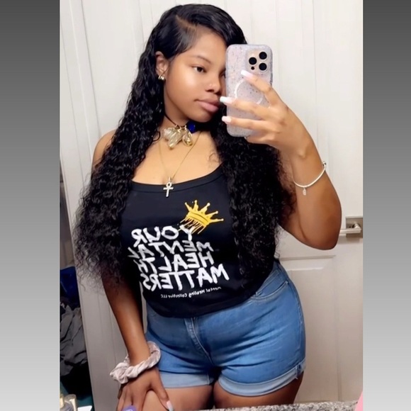 Meet your posher, Brianna. - Picture 4 of 10